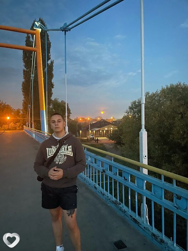 Дима, 23, Тамбове — анкета №281334