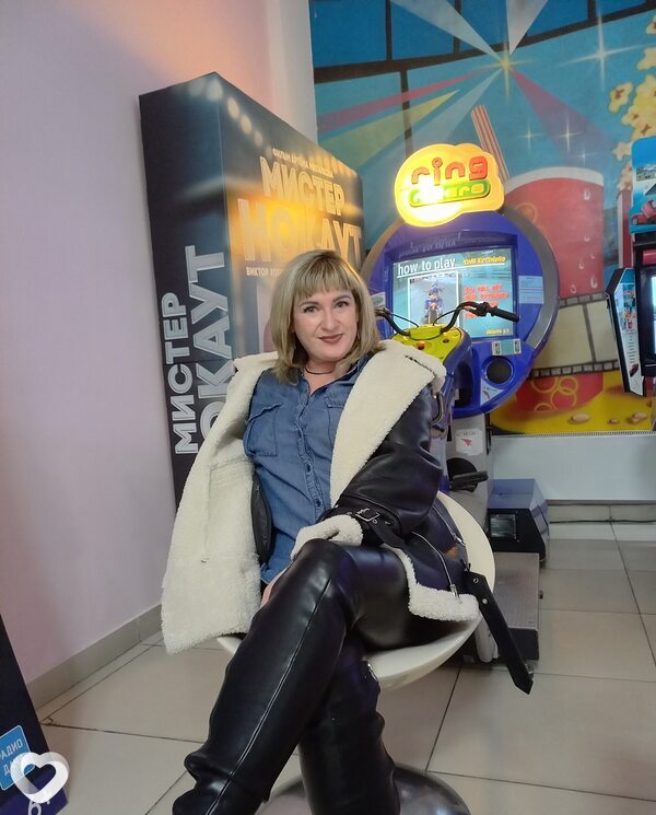 Yuliya, 44, Омске — анкета №281506