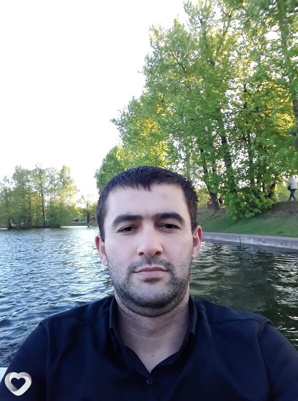Мансур, Москва