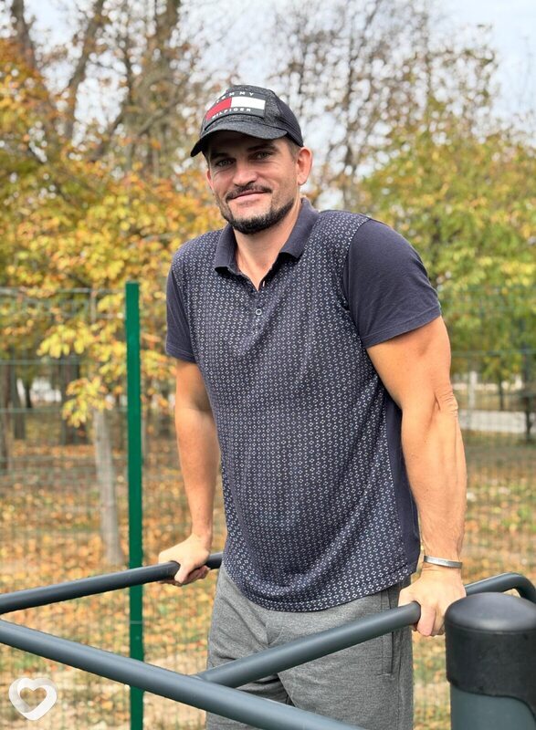 Толик, 39, Геническе — анкета №293522