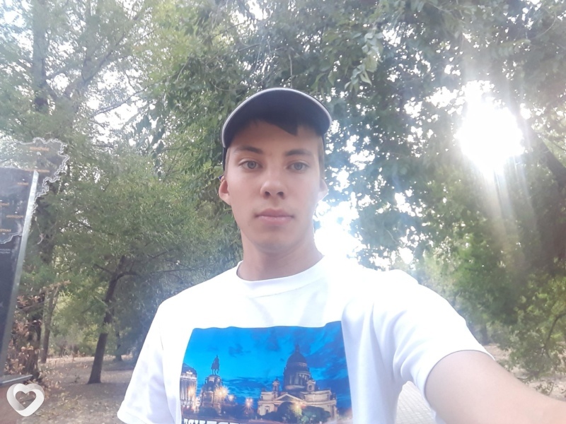 Илья, 23, Воронеже — анкета №294103