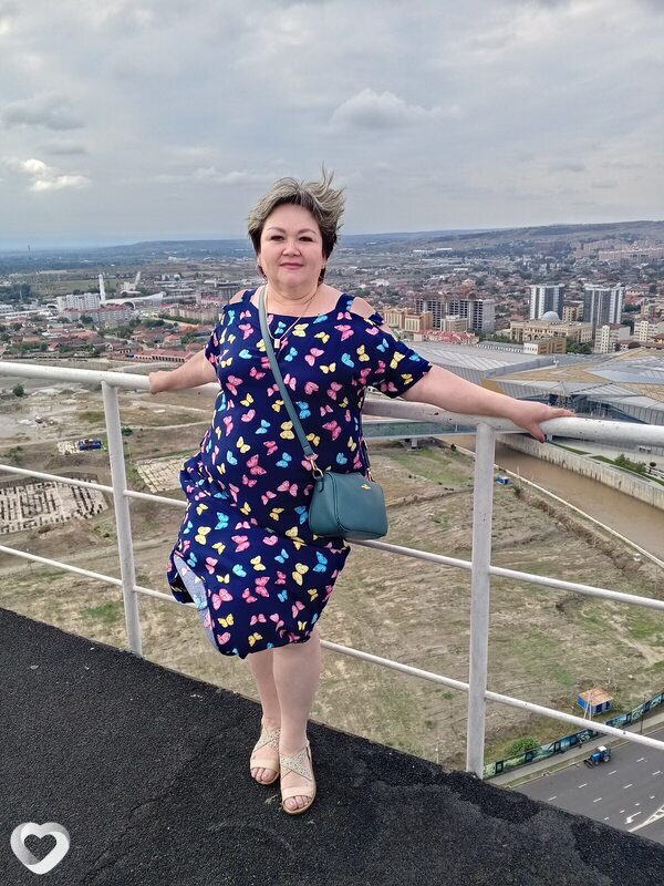 Лариса, Сургут