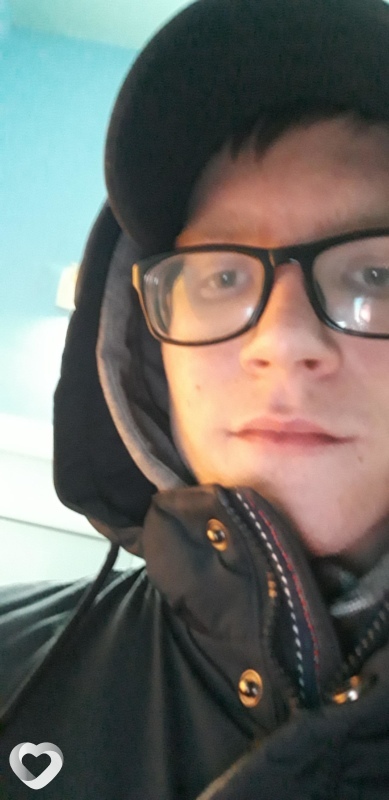 Артём, 27, Москве — анкета №297498