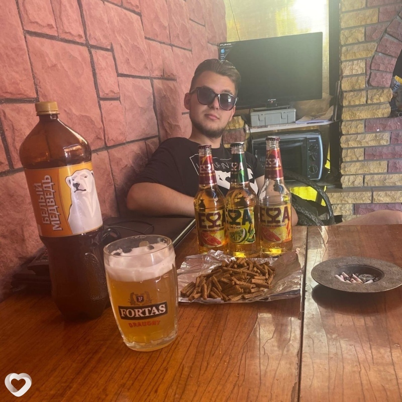 Саня, 24, Барановичах — анкета №298768