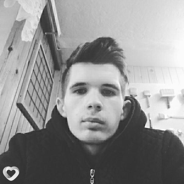 Вова, 22, Кирове — анкета №300277