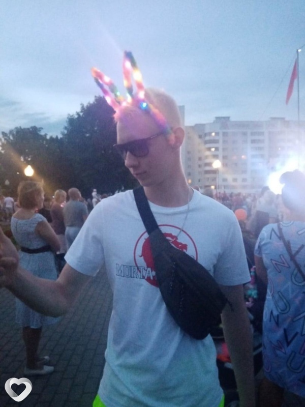 Денис, 23, Светлогорске — анкета №301352