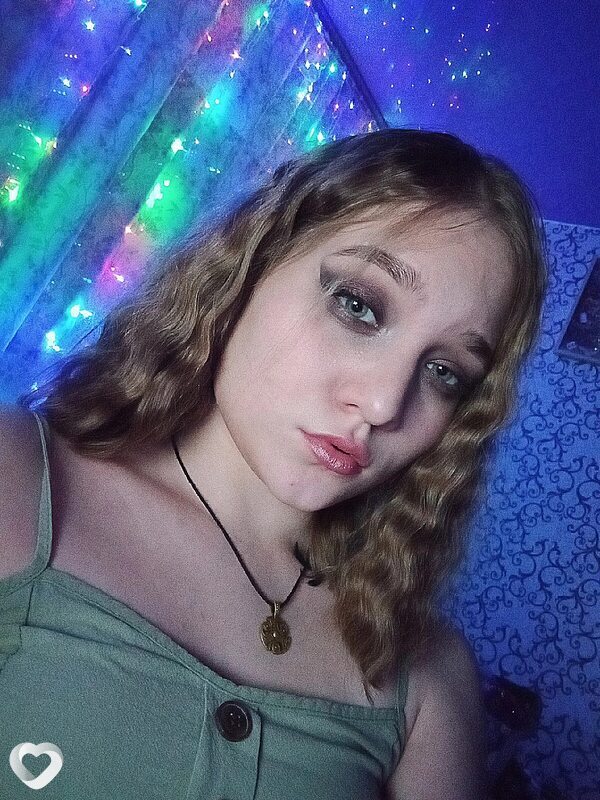 Елизавета, 22, Новосибирске — анкета №302080
