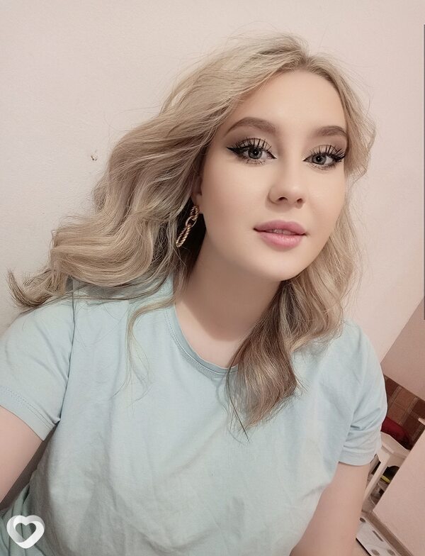 Каролина, 26, Иркутске — анкета №307157