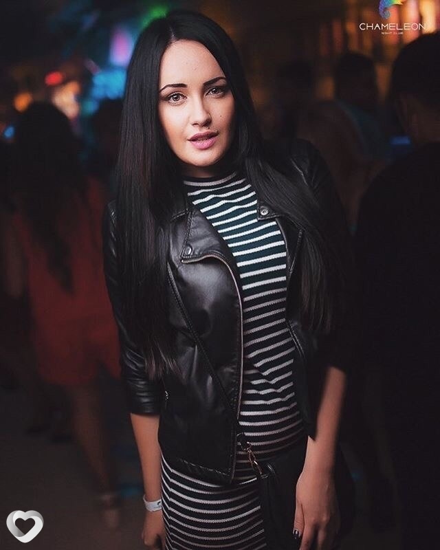 Анюта, Александрия