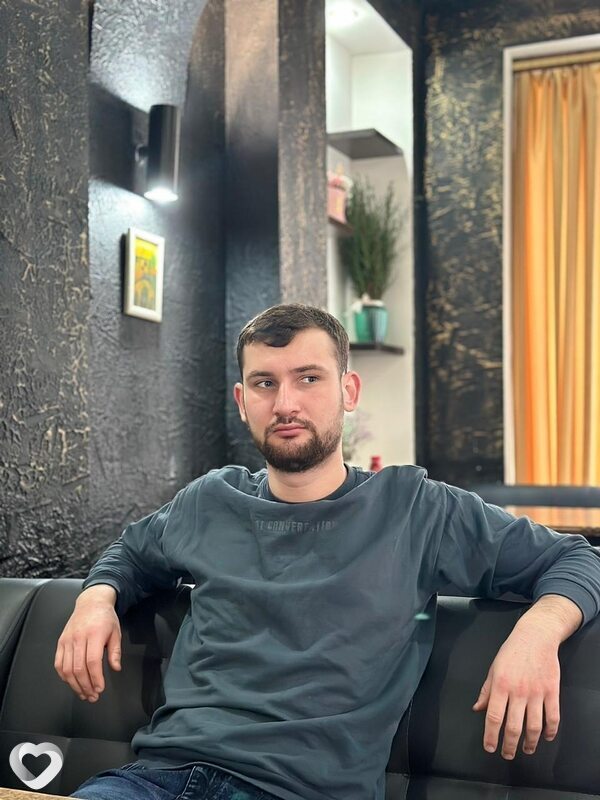 Давид, 26, Ялте — анкета №313025