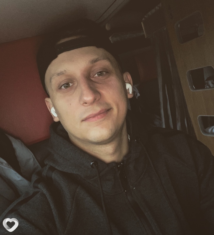 Артем, 32, Мозыре — анкета №316679