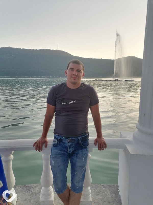 Виктор, 34, Азове — анкета №318110