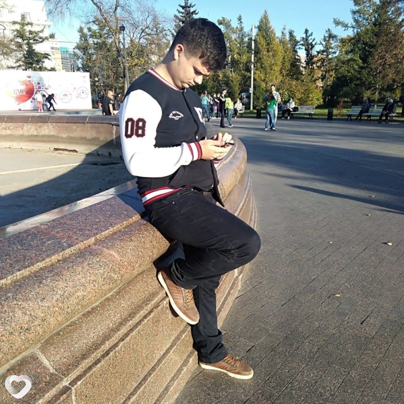 Антон, 23, Омске — анкета №321517