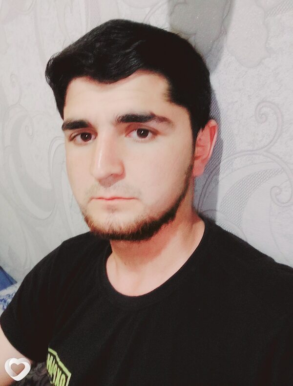 Али Садйров, Адлер