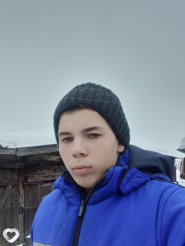 Иван, 22, Линево (Новосибирская обл) — анкета №325760