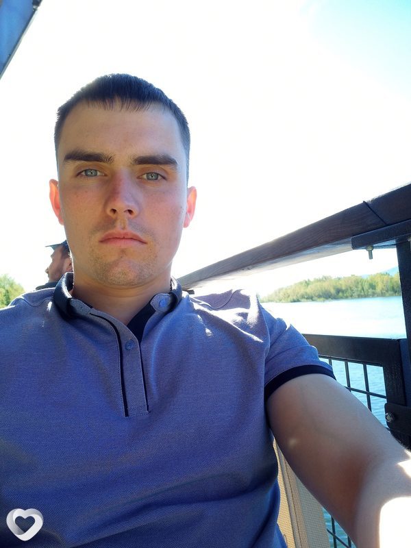 Артем, 27, Донецке — анкета №328427
