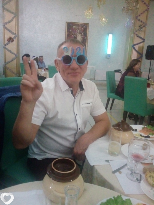 Михаил, 63, Новоалтайске — анкета №329458