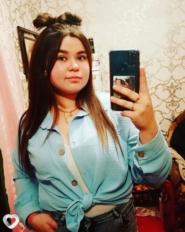 Юлия, 21, Кемерове — анкета №329916