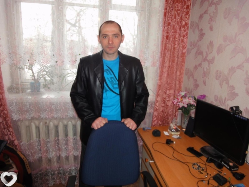 Юра, 44, Снежном — анкета №333593
