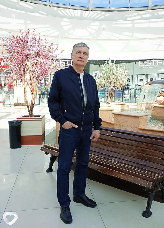 Олег, 66, Санкт-Петербурге — анкета №337977