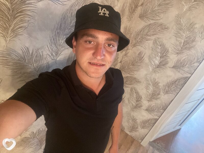 Антон, 24, Солигорске — анкета №339749
