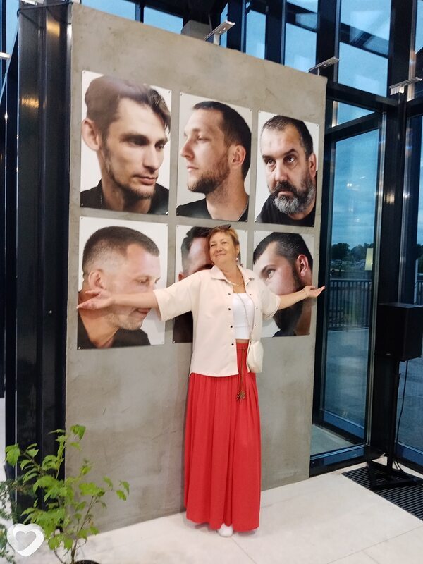 Елена, Выкса