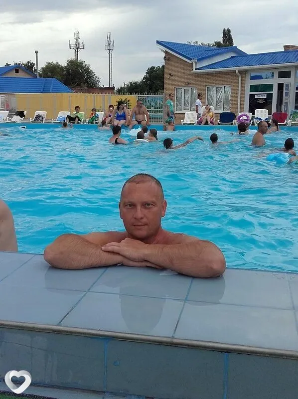 Виталий, Коммунар