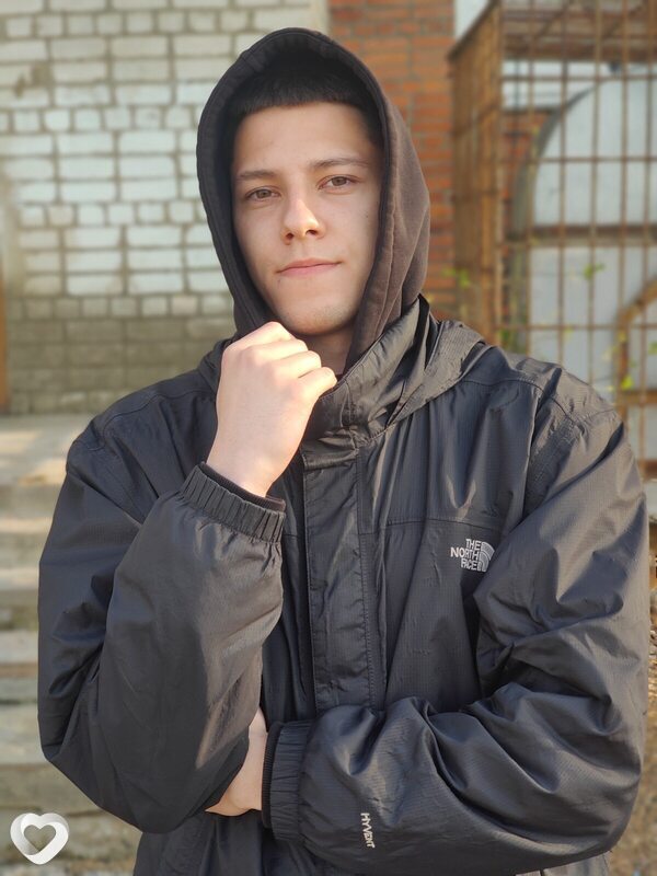 Артём, 24, Москве — анкета №347647
