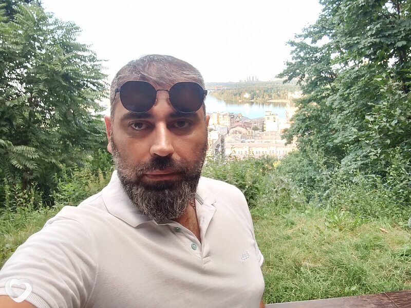 Черный, 41, Тбилиси — анкета №348135