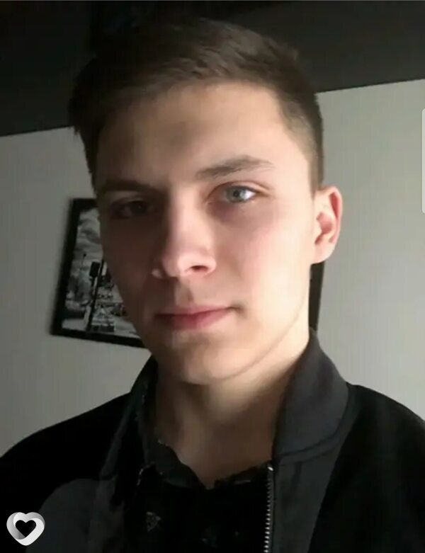Артем, 23, Москве — анкета №352559