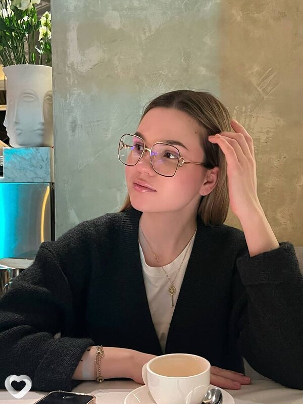 Елена, 28, Братске — анкета №353037