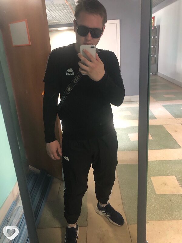 Антон, 25, Челябинске — анкета №359325