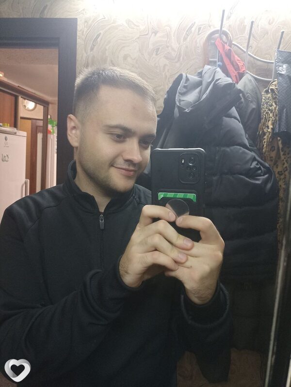 Кирилл, 24, Жлобине — анкета №359018