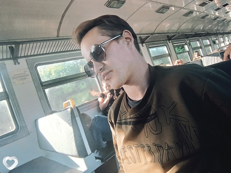 Андрей, 26, Речице — анкета №360225
