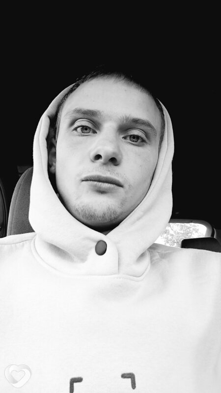 Саша, 24, Новомосковске — анкета №360625