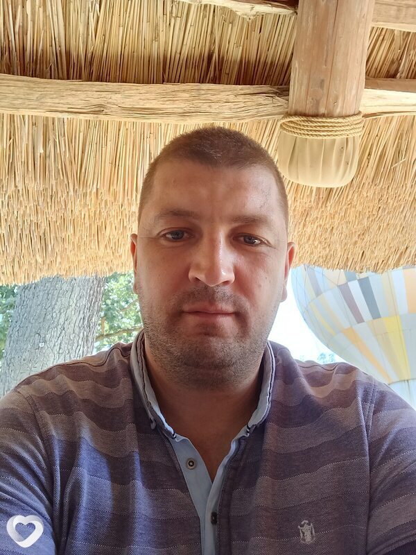 Саня, Брно