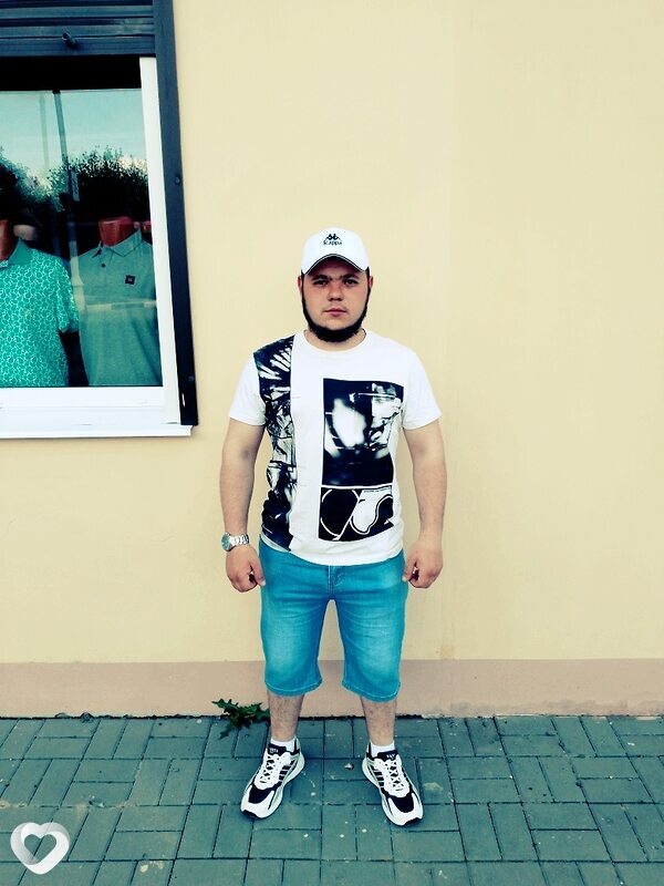 Илья, 24, Новом Осколе — анкета №363491