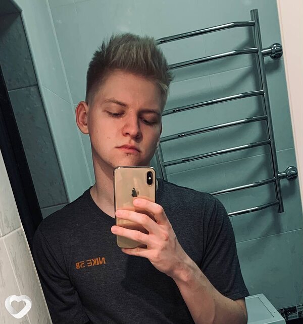 Денис, 23, Омске — анкета №364749