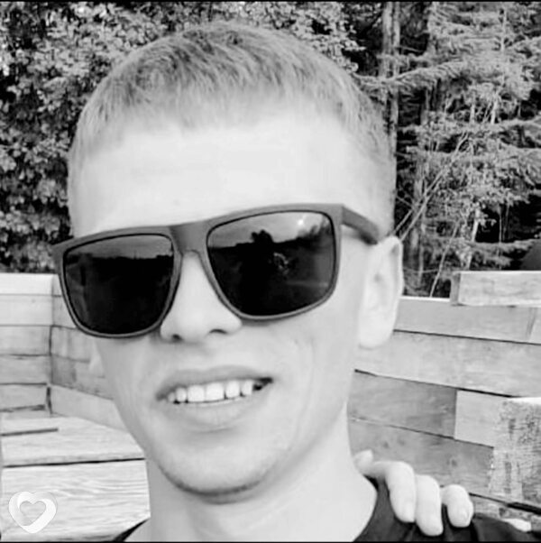 Максим, 31, Москве — анкета №365493