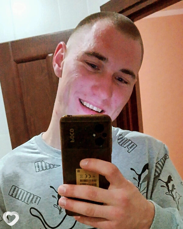 Влад, 25, Речице — анкета №369053
