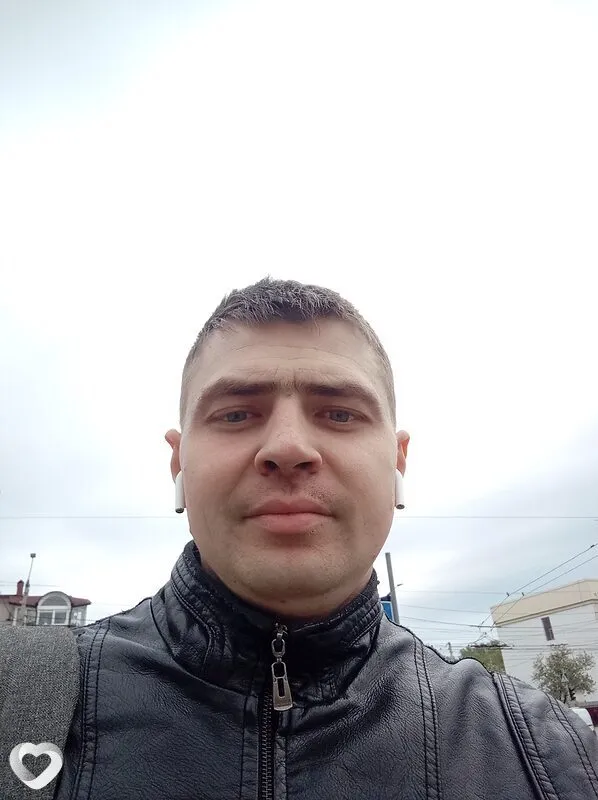 Максим, Красилов