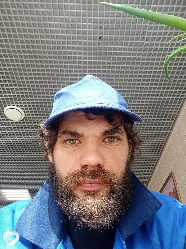 Виталик, 40, Заполярном — анкета №370907