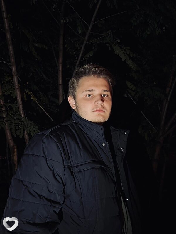 Дмитрий, 22, Старом Осколе — анкета №371323