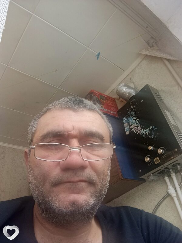 Денис, Тырныауз