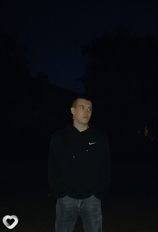 Тимур, 22, Торезе — анкета №373001