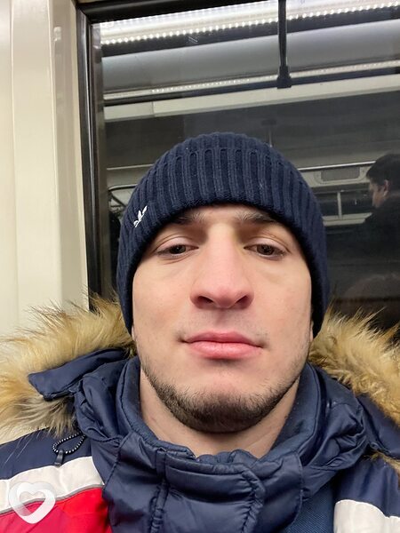 Артур, 25, Москве — анкета №375272