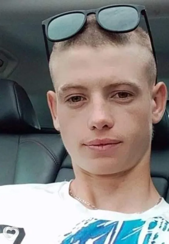 Толик, 26, Киеве — анкета №8465