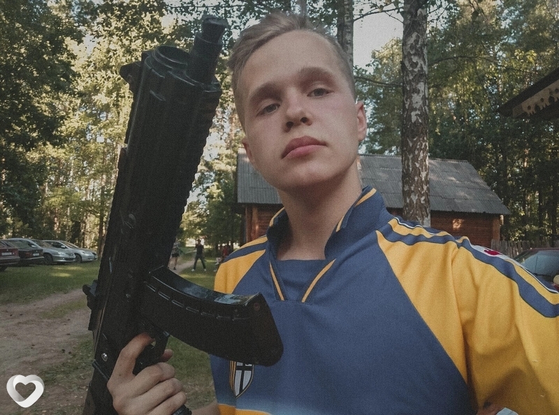 Денис, 24, Солигорске — анкета №379362