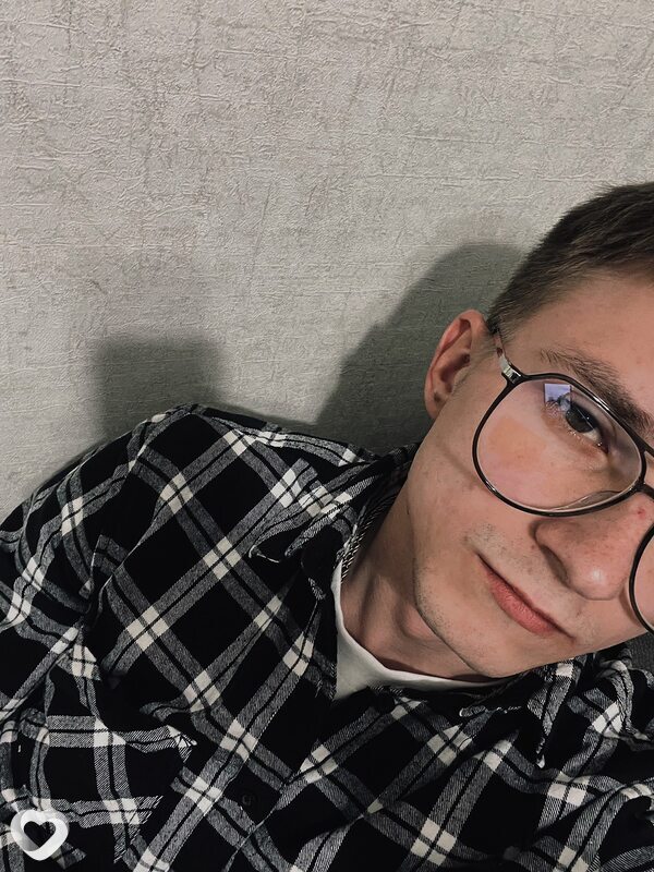 Даник, 26, Солигорске — анкета №379799