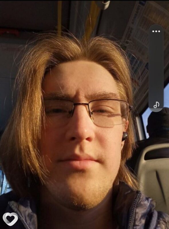 Виктор, 23, Санкт-Петербурге — анкета №380471